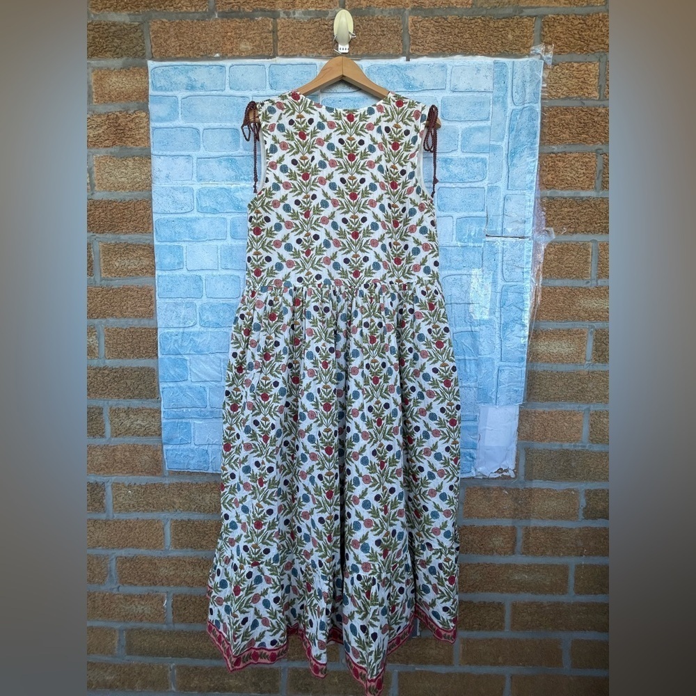Pink chicken metallic tassel rose prints dress size large - Picture 9 of 16